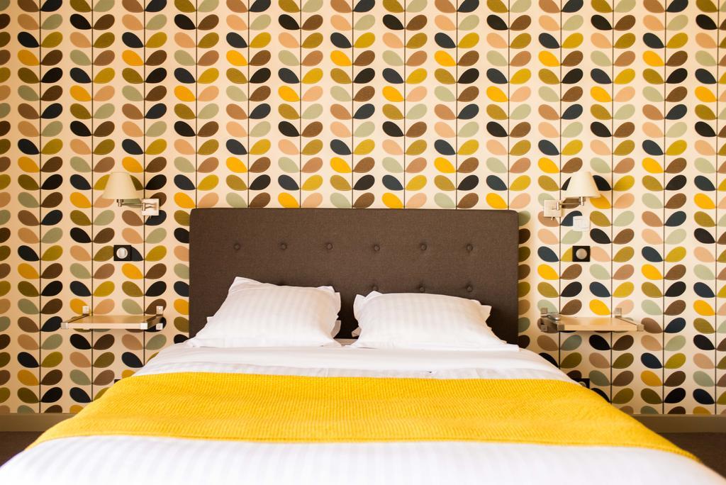 Dans Les Vignes Hotel Chamery Room photo