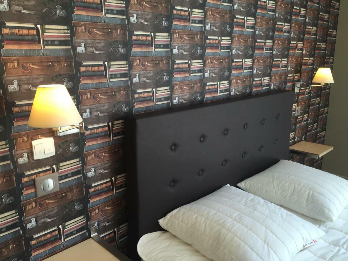 Dans Les Vignes Hotel Chamery Room photo